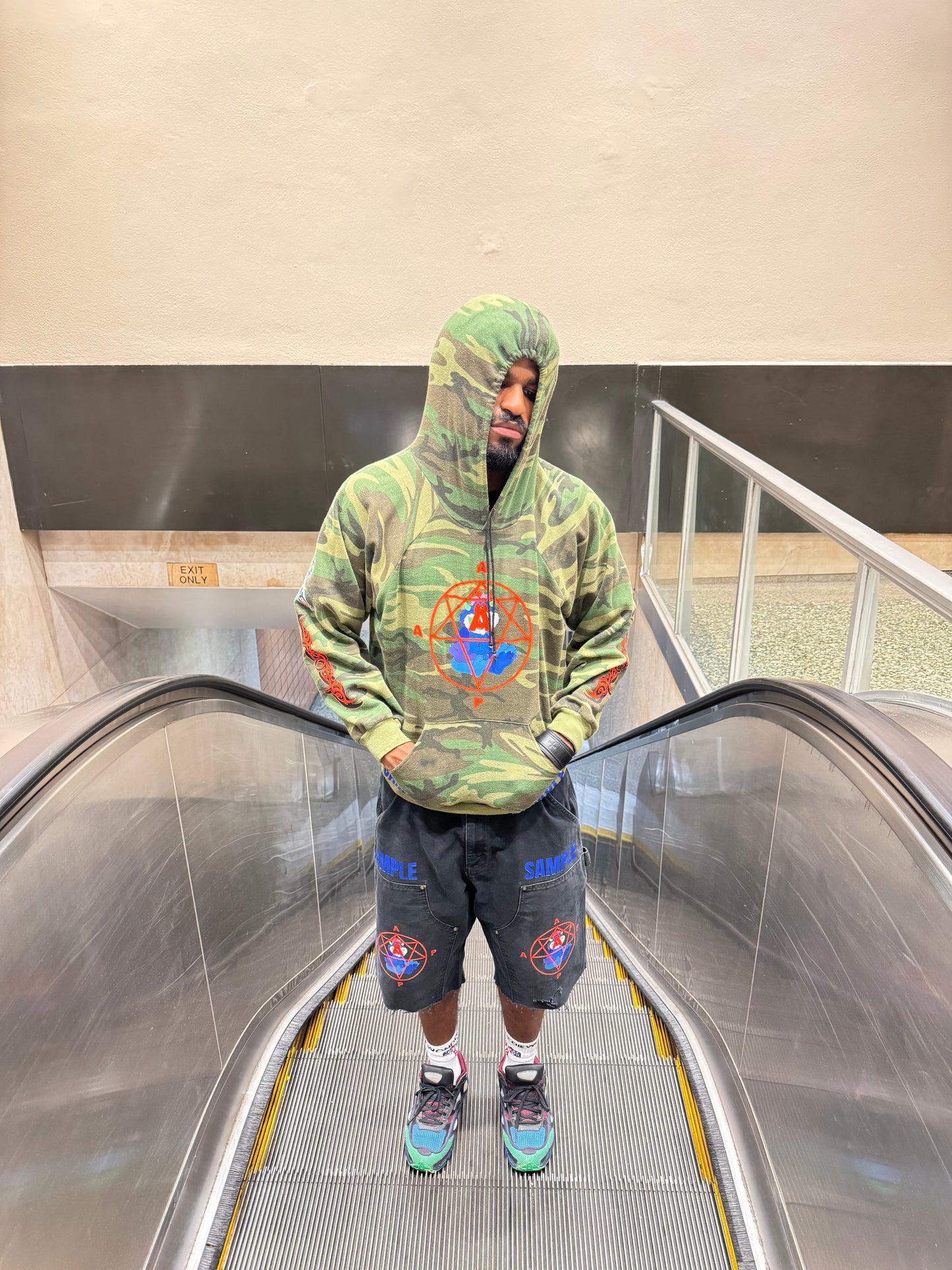 Vintage Thrashed camo sample hoodie